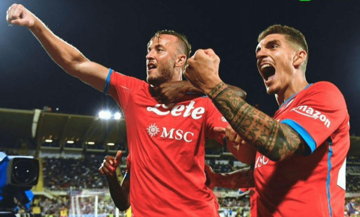 爱游戏官方网站-那不勒斯发布备战花絮；今夜完成体检；欧冠任务艰巨；临场指挥获称赞-爱游戏官方网站